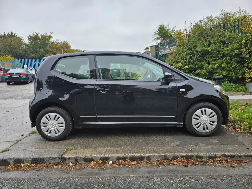 Volkswagen Up! (2014)